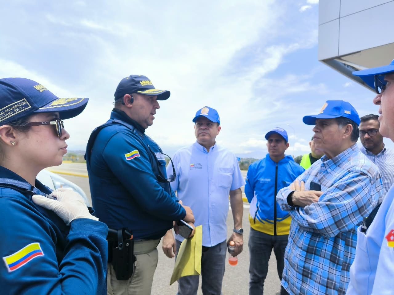 Embajador Maniglia realiza gira de inspección y coordinación institucional en la frontera colombo-venezolana